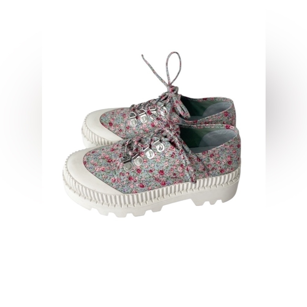 Jeffrey Campbell B2School Blue
Floral Fabric Platform Lace
Up Lug Sole Size 8